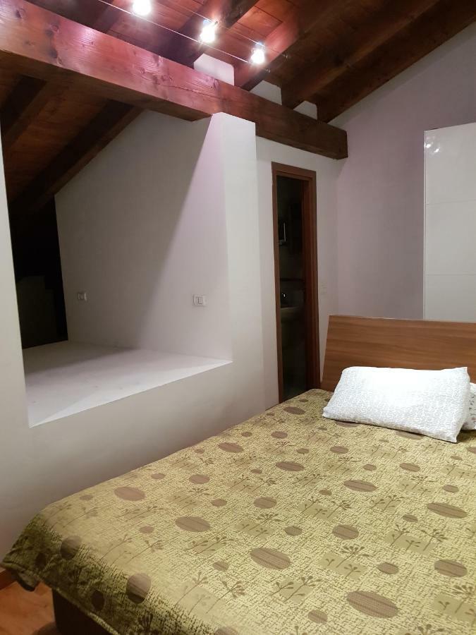 Casa Vacanza Isola ออร์ตาซันจูลิโอ ภายนอก รูปภาพ