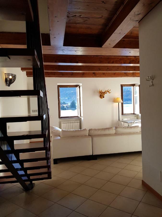 Casa Vacanza Isola ออร์ตาซันจูลิโอ ภายนอก รูปภาพ