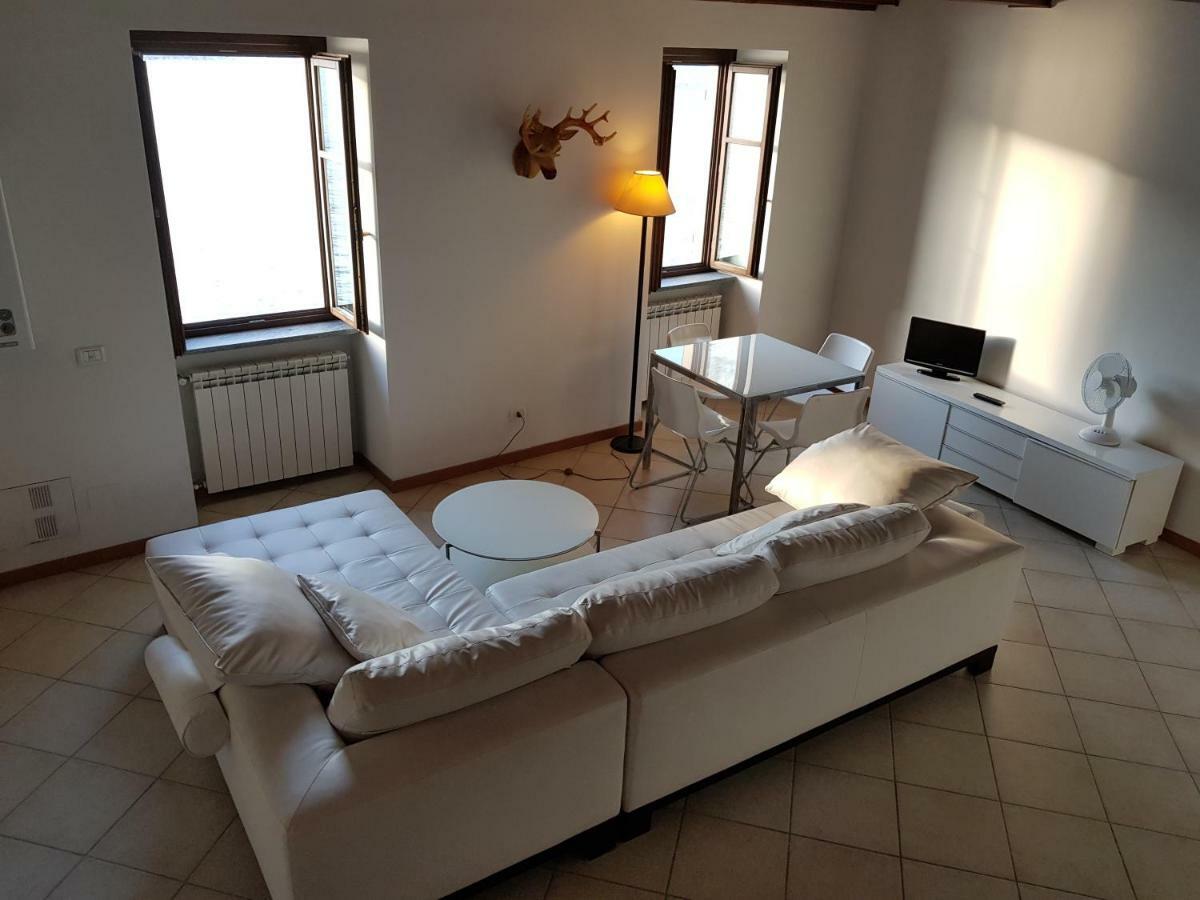 Casa Vacanza Isola ออร์ตาซันจูลิโอ ภายนอก รูปภาพ